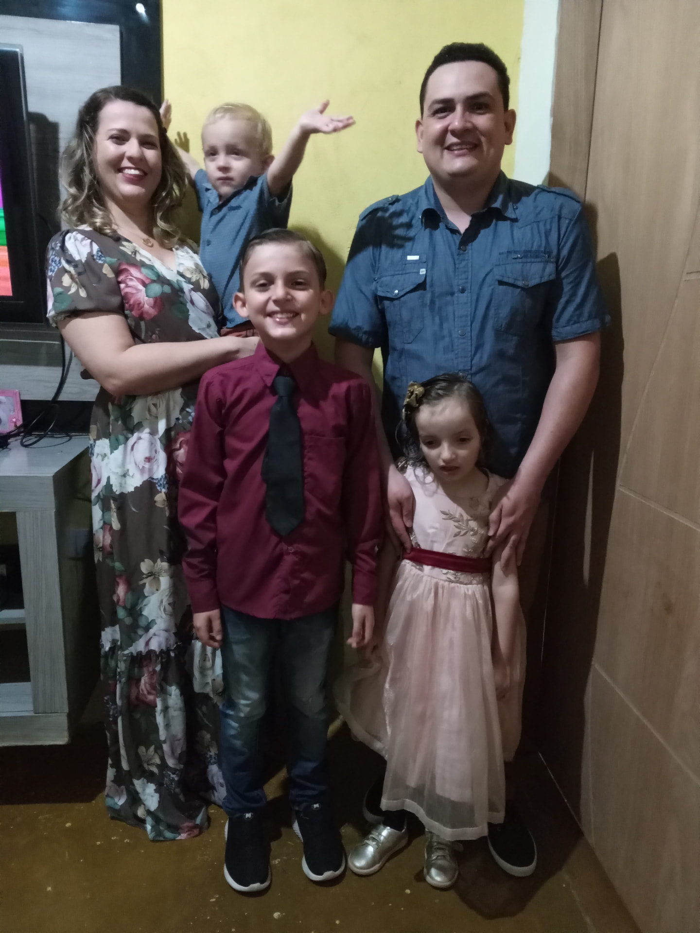 Momentos da vida de Kirky Emerich com a família