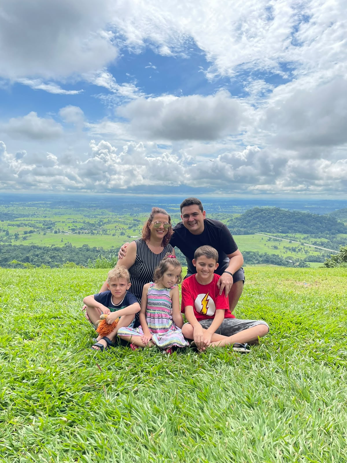 Momentos da vida de Kirky Emerich com a família